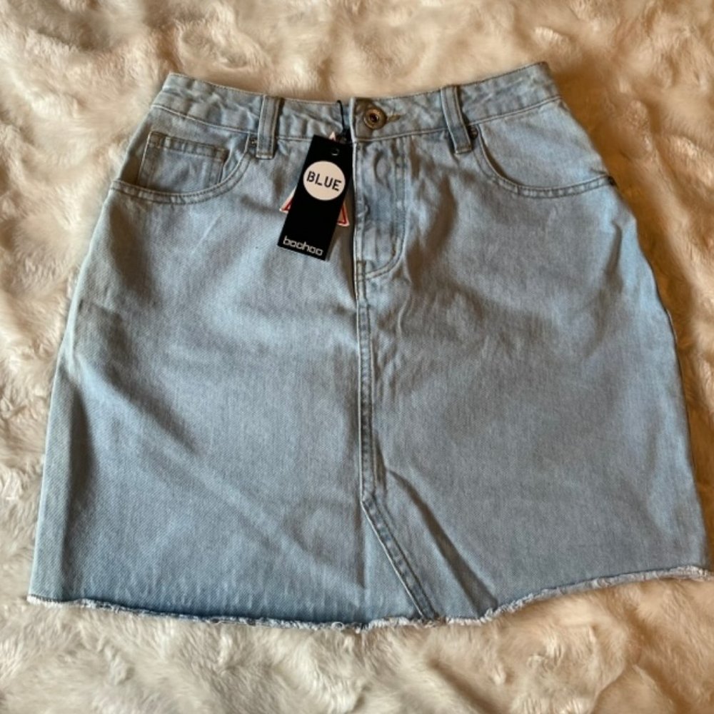 Boohoo High Rise Denim Mini Skirt Light Blue Ladies Size 4 NWT
